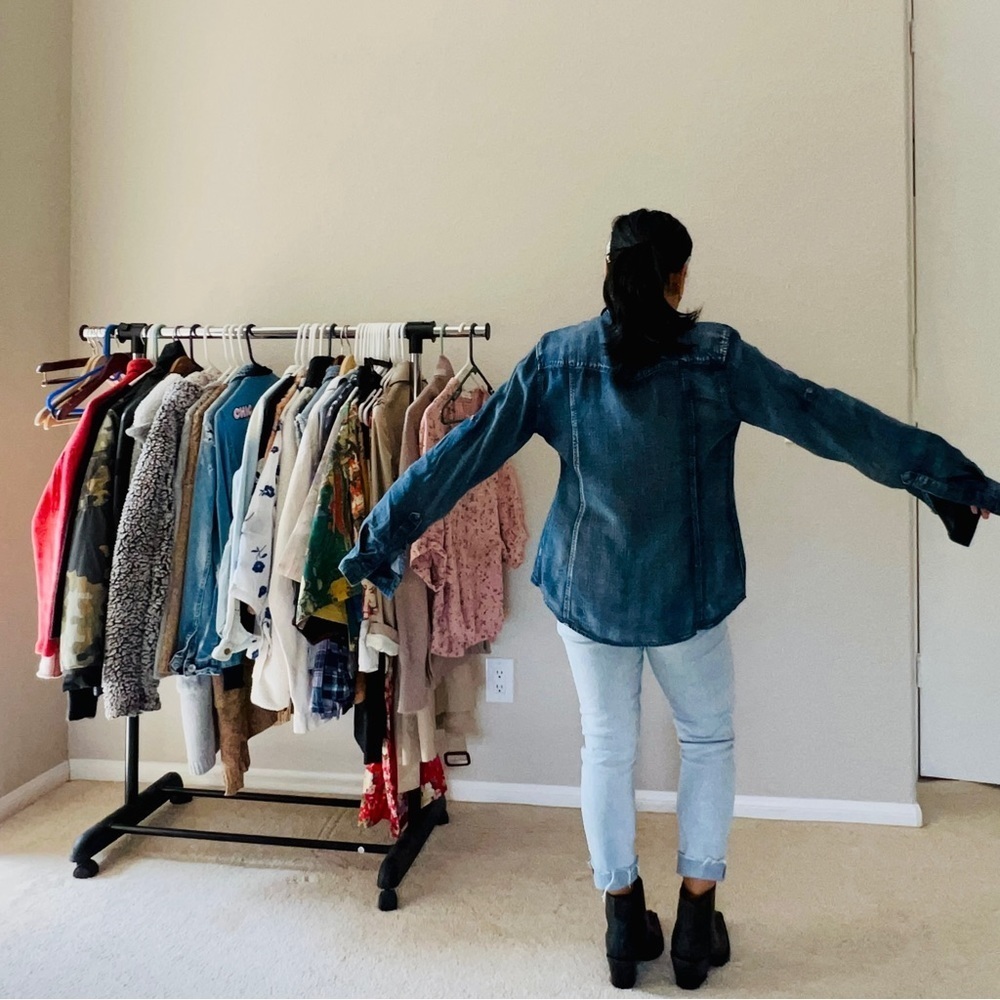 🌼 FREE w/any order❗️ANTHROPOLOGIE CLOTH & STONE 100% lyocell/tencel denim top - Picture 7 of 12